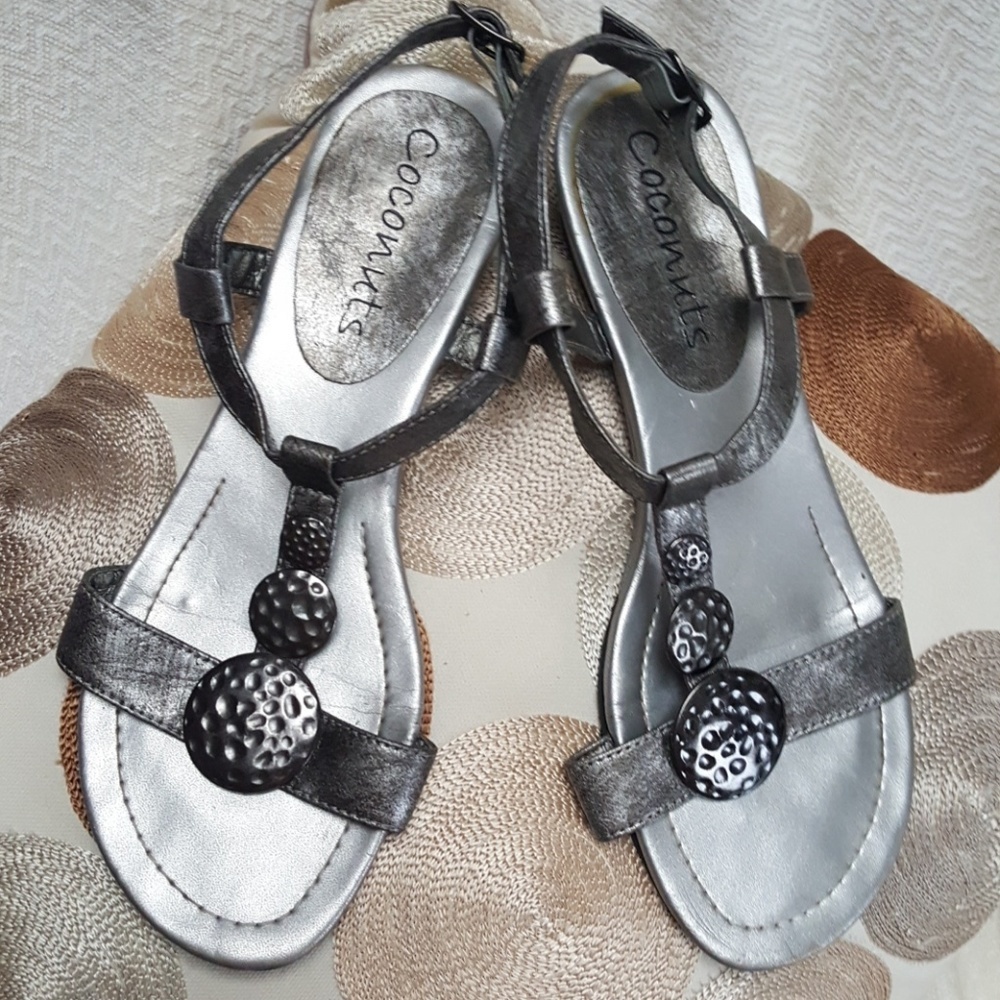 🌴Coconuts metallic sandals